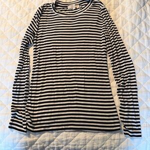 LOFT Black and White Long Sleeve Striped Top! Great layer - soft, fine knit!